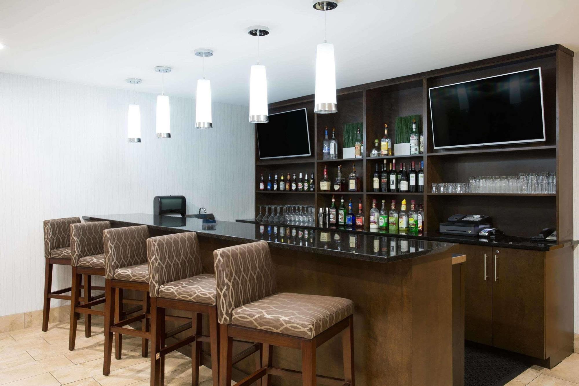 Wyndham Garden Greenville / Spartanburg Airport Bagian luar foto